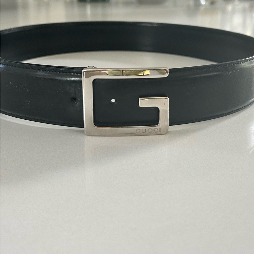 Gucci Black Leather Belt with Square Silver G Buckle